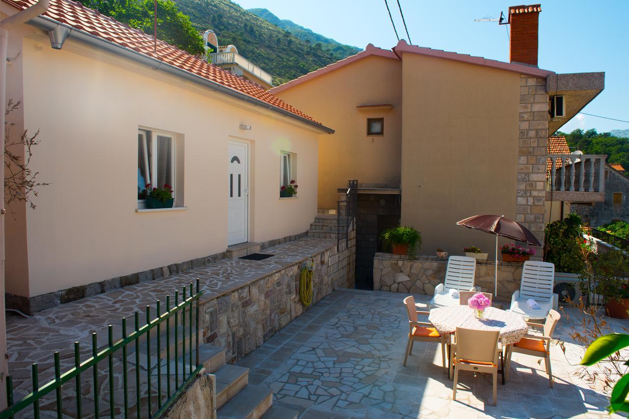 Apartments Nima Kotor Exterior photo